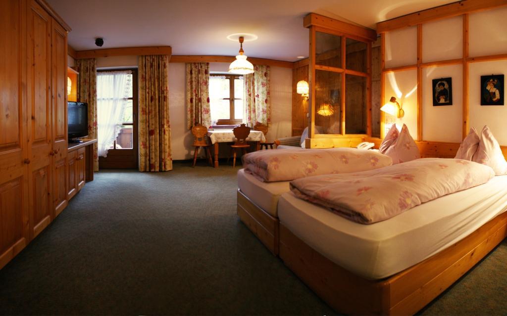 Hotel-Gasthof "Zur Muehle" Kaprun Szoba fotó