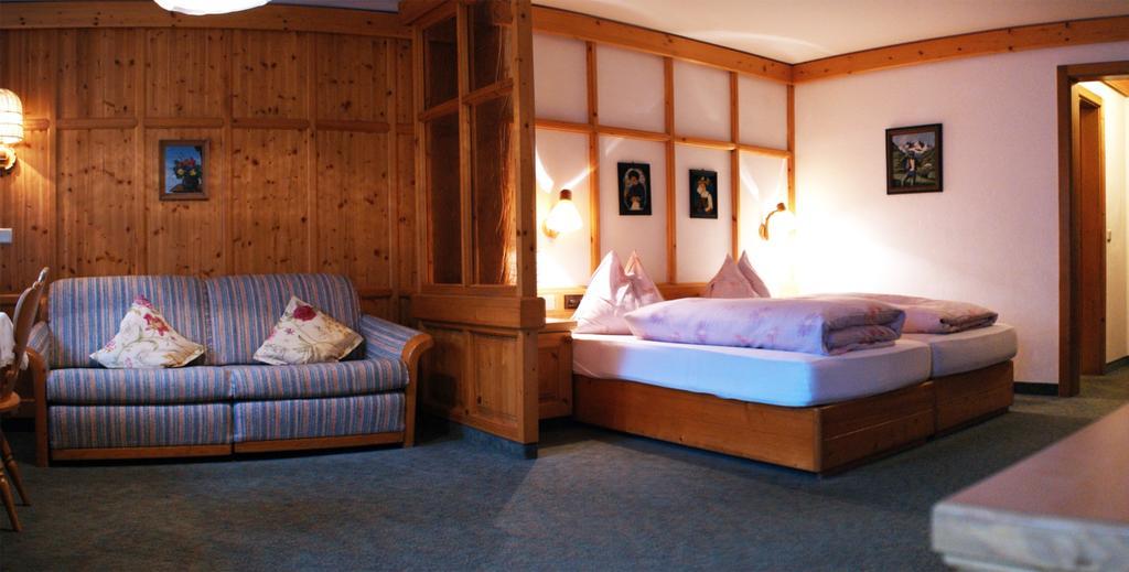 Hotel-Gasthof "Zur Muehle" Kaprun Szoba fotó