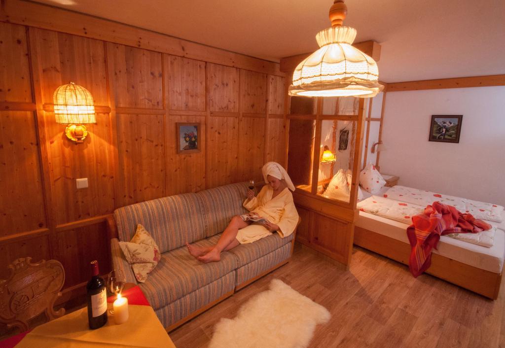 Hotel-Gasthof "Zur Muehle" Kaprun Szoba fotó
