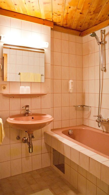 Hotel-Gasthof "Zur Muehle" Kaprun Szoba fotó