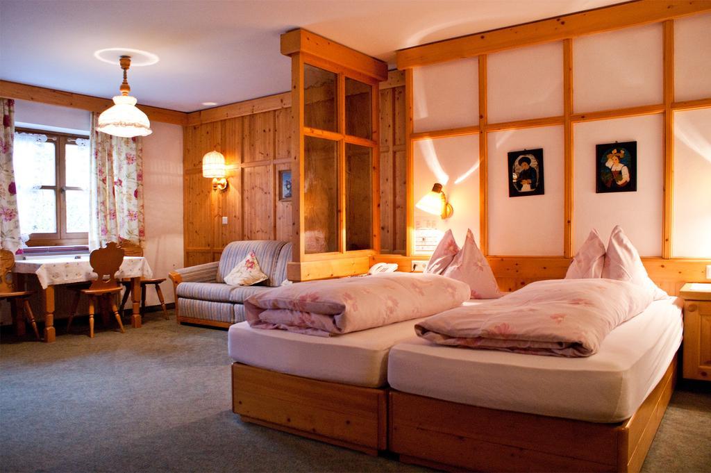 Hotel-Gasthof "Zur Muehle" Kaprun Szoba fotó