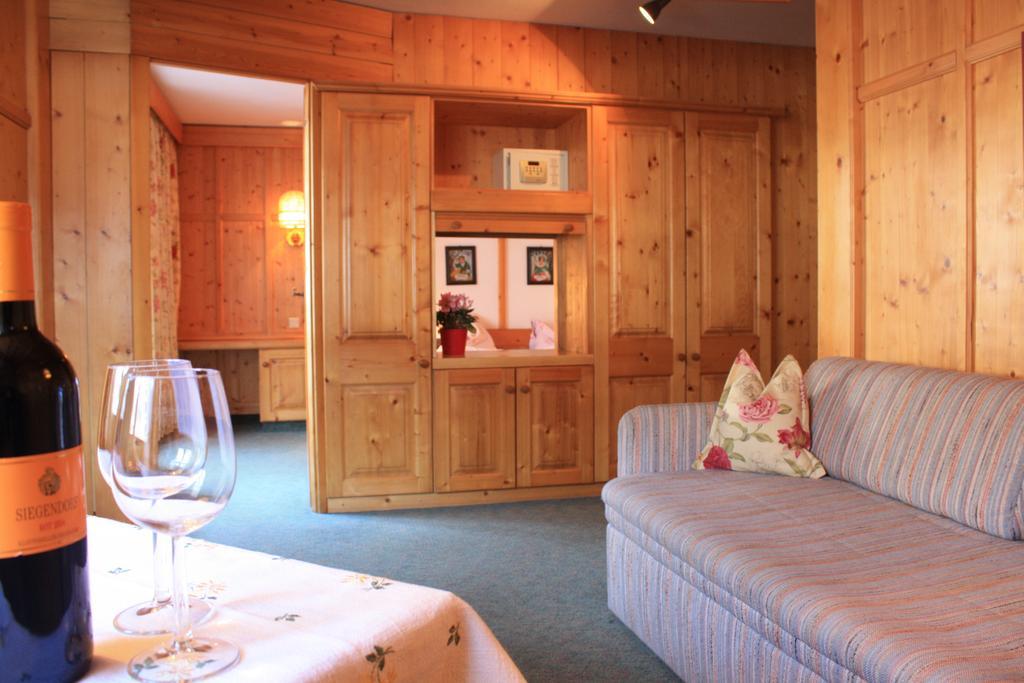 Hotel-Gasthof "Zur Muehle" Kaprun Szoba fotó